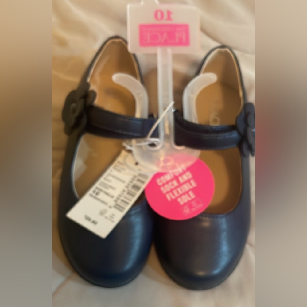 NWT Children’s Place navy shoe